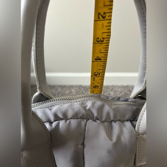 Sol and Selene gray/silver quilted shoulder bag in excellent condition - Picture 11 of 12